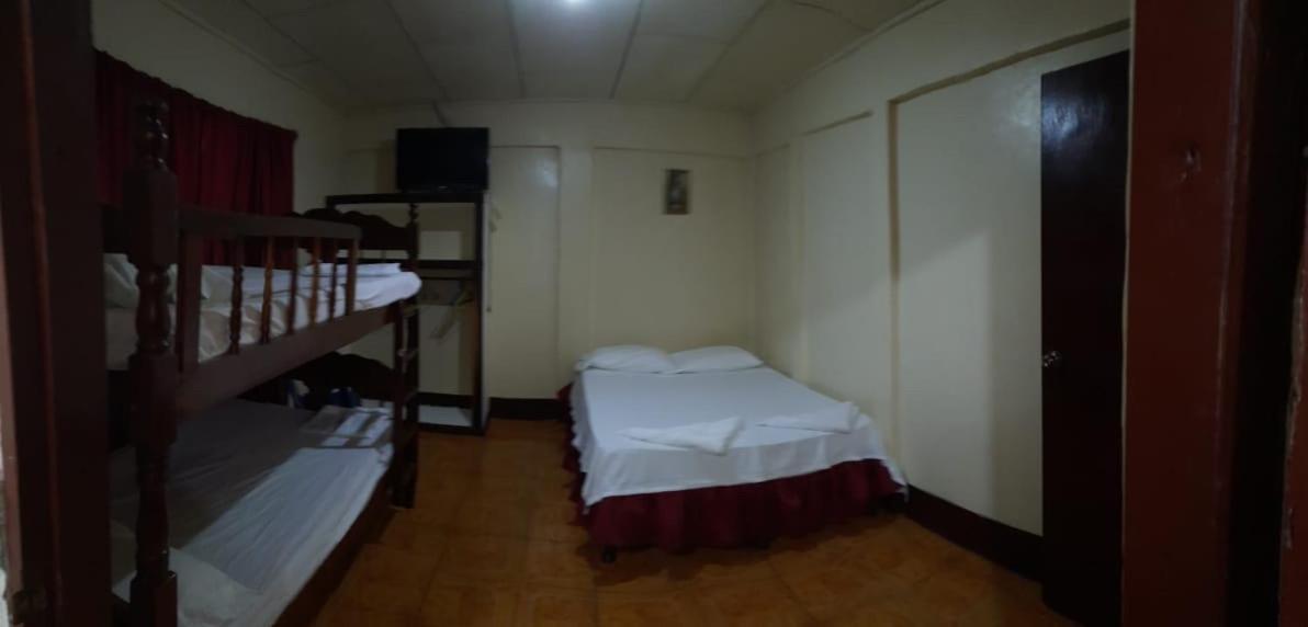 Tropical Dreams Hostel South End Buitenkant foto